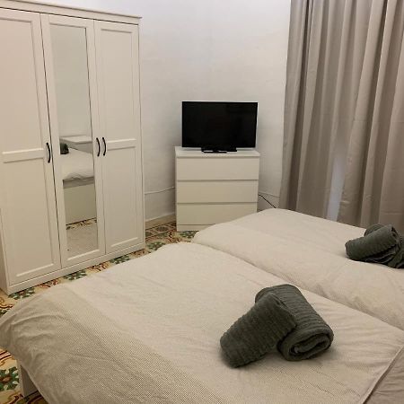 2 Bedroom Apartment In The Centre Of La Valletta Esterno foto