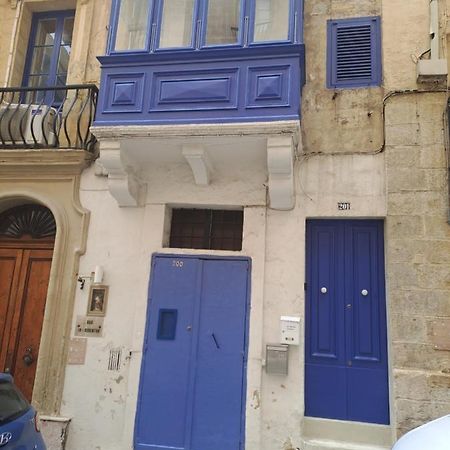 2 Bedroom Apartment In The Centre Of La Valletta Esterno foto
